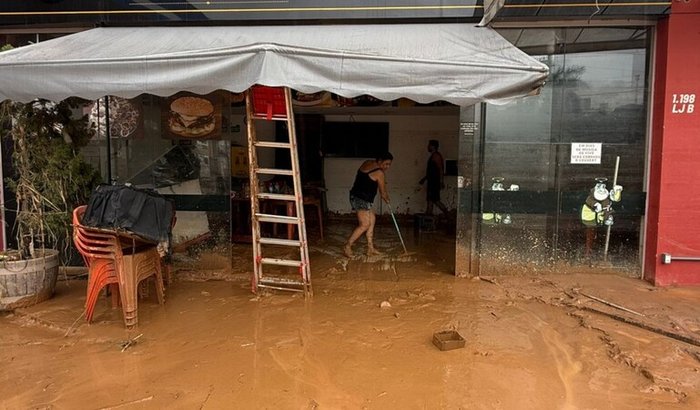 Reconstrução Divino Chop Ubá